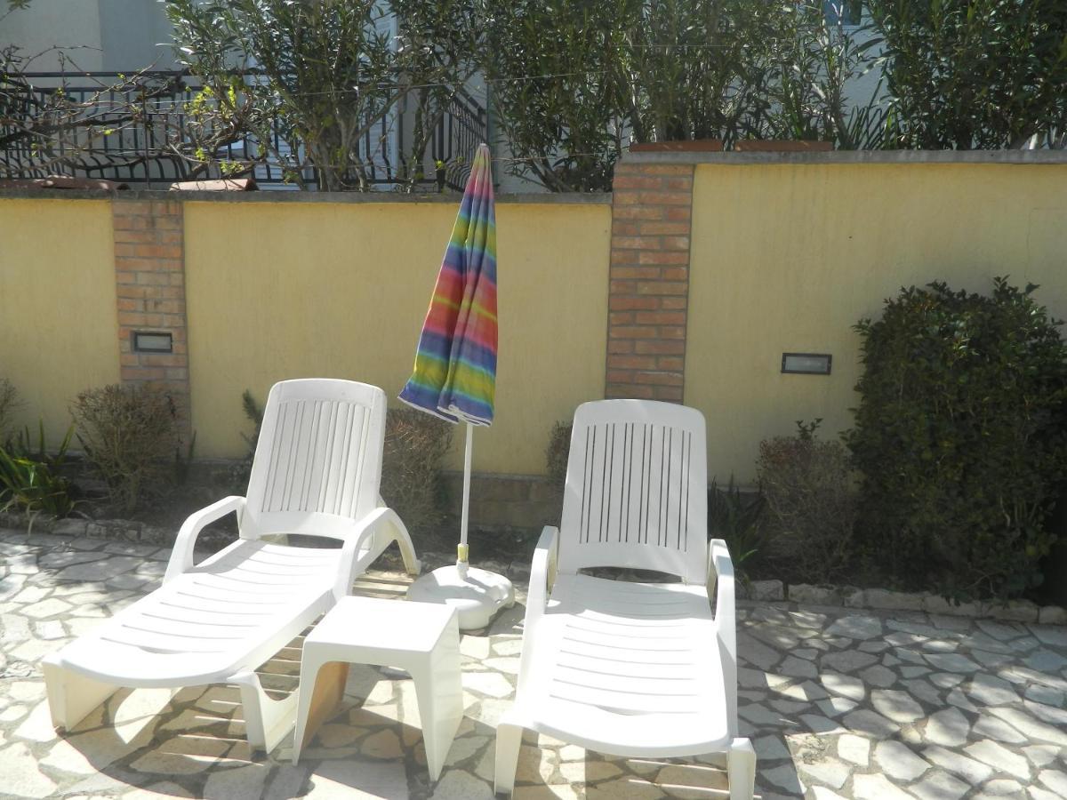 Apartments Vila Vanda Poreč Exterior foto